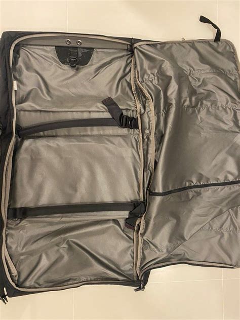 victorinox tri fold garment bag